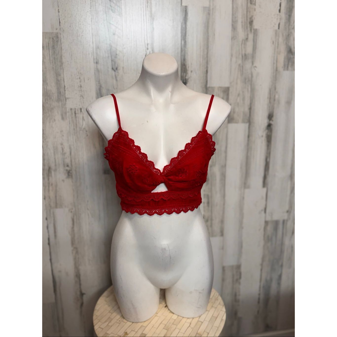 Forever 21 Forever 21 Red Lace Bralette Crop Top – Size M Size M / US 6-8 / IT 42-44 - 2 Thumbnail