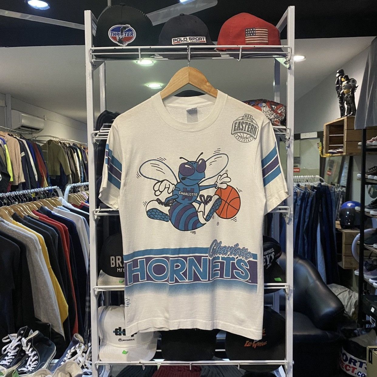 NBA VINTAGE 90s Charlotte Hornets Salem Sportswear T-Shirts Size US M / EU 48-50 / 2 - 1 Thumbnail