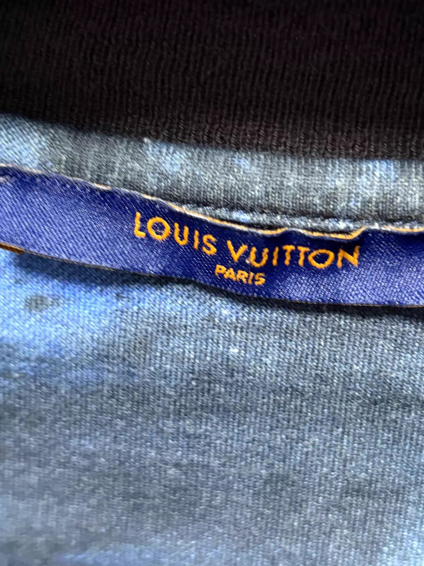 Louis Vuitton LV short-sleeve T-shirt XL Italian made Size US XL / EU 56 / 4 - 3 Thumbnail