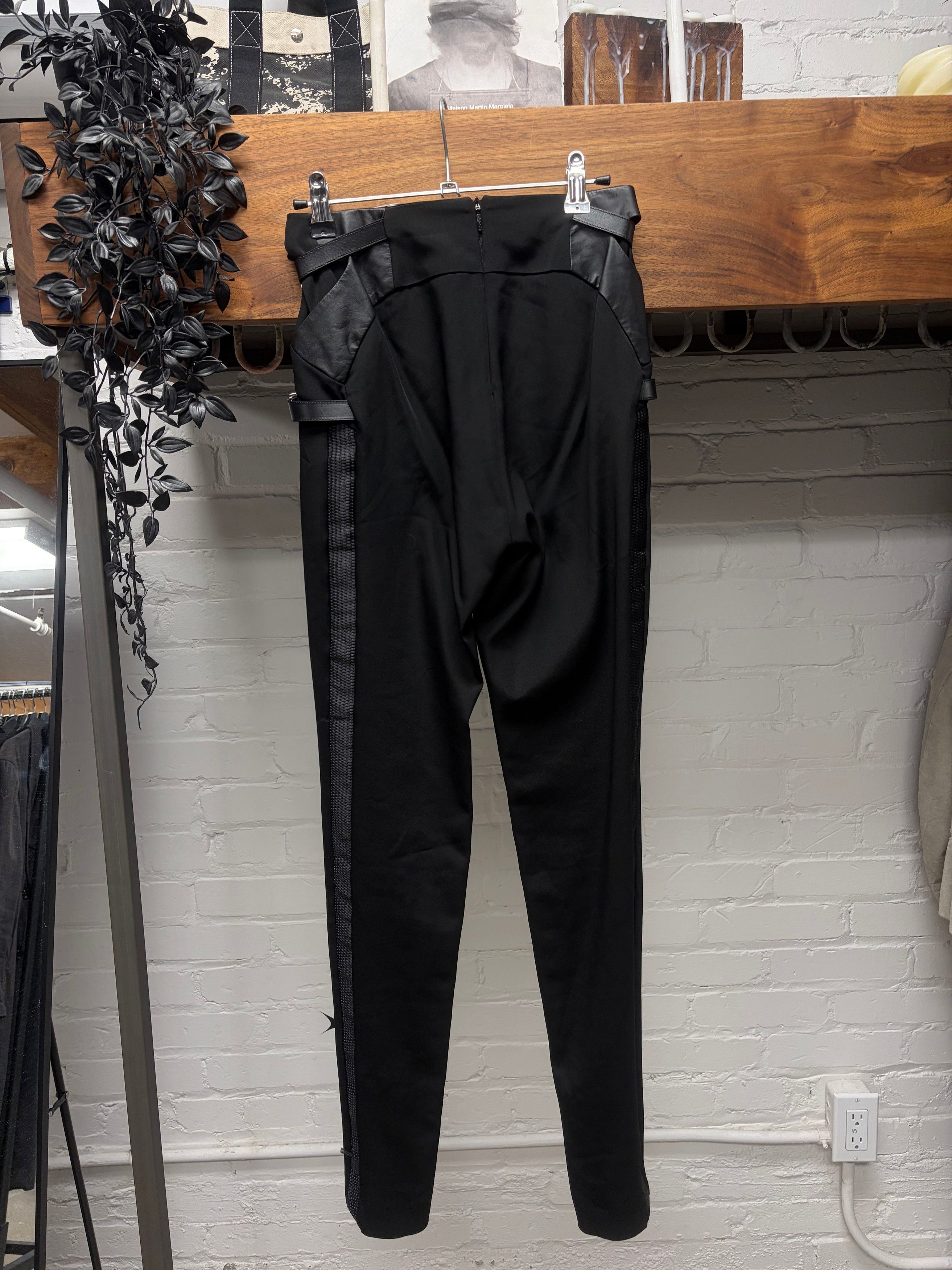 Gucci SS2010 Gucci by Frida Giannini Crystal Harness Closure Black Silk Trousers Size US 29 - 5 Thumbnail