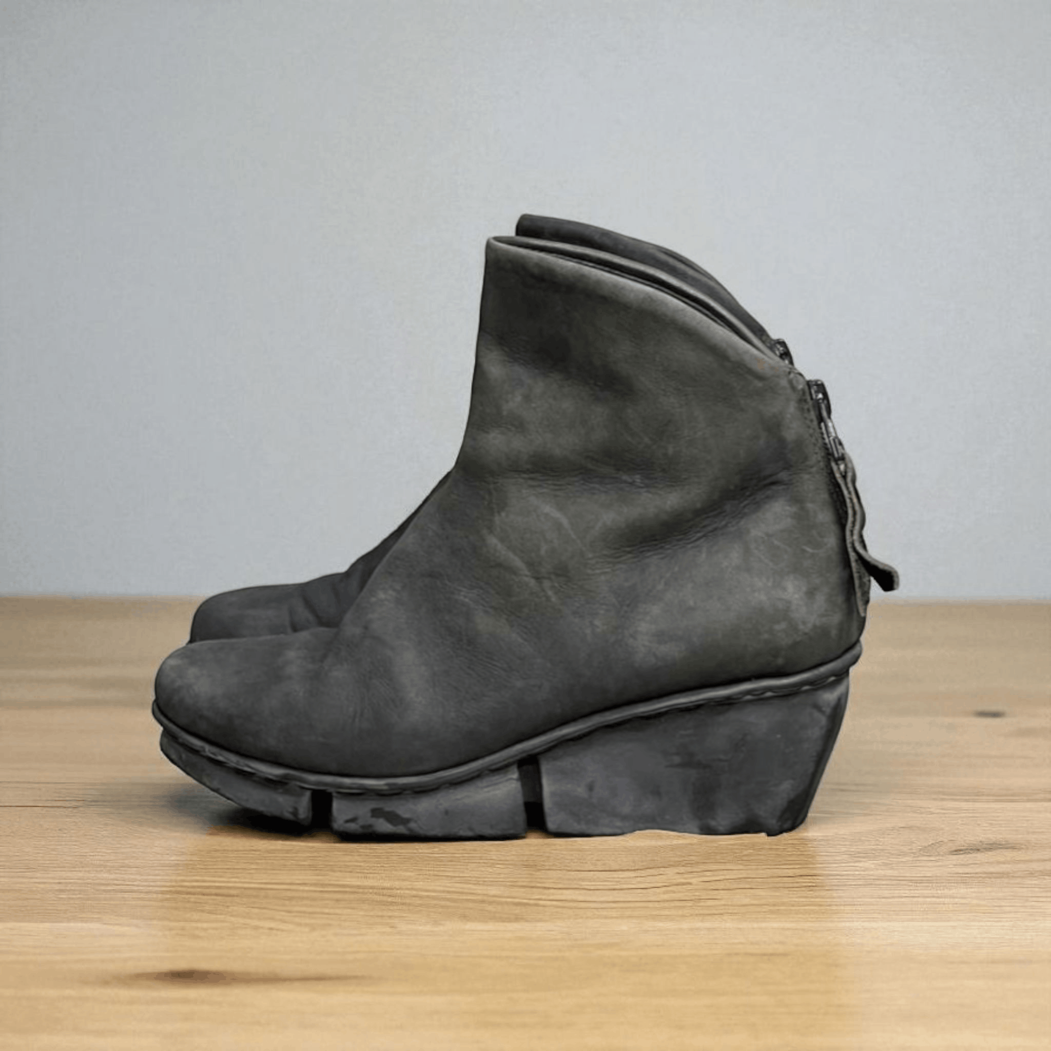 Trippen Trippen Swift Dark Grey Leather Short Boots Size US 5 / IT 35 - 2 Thumbnail