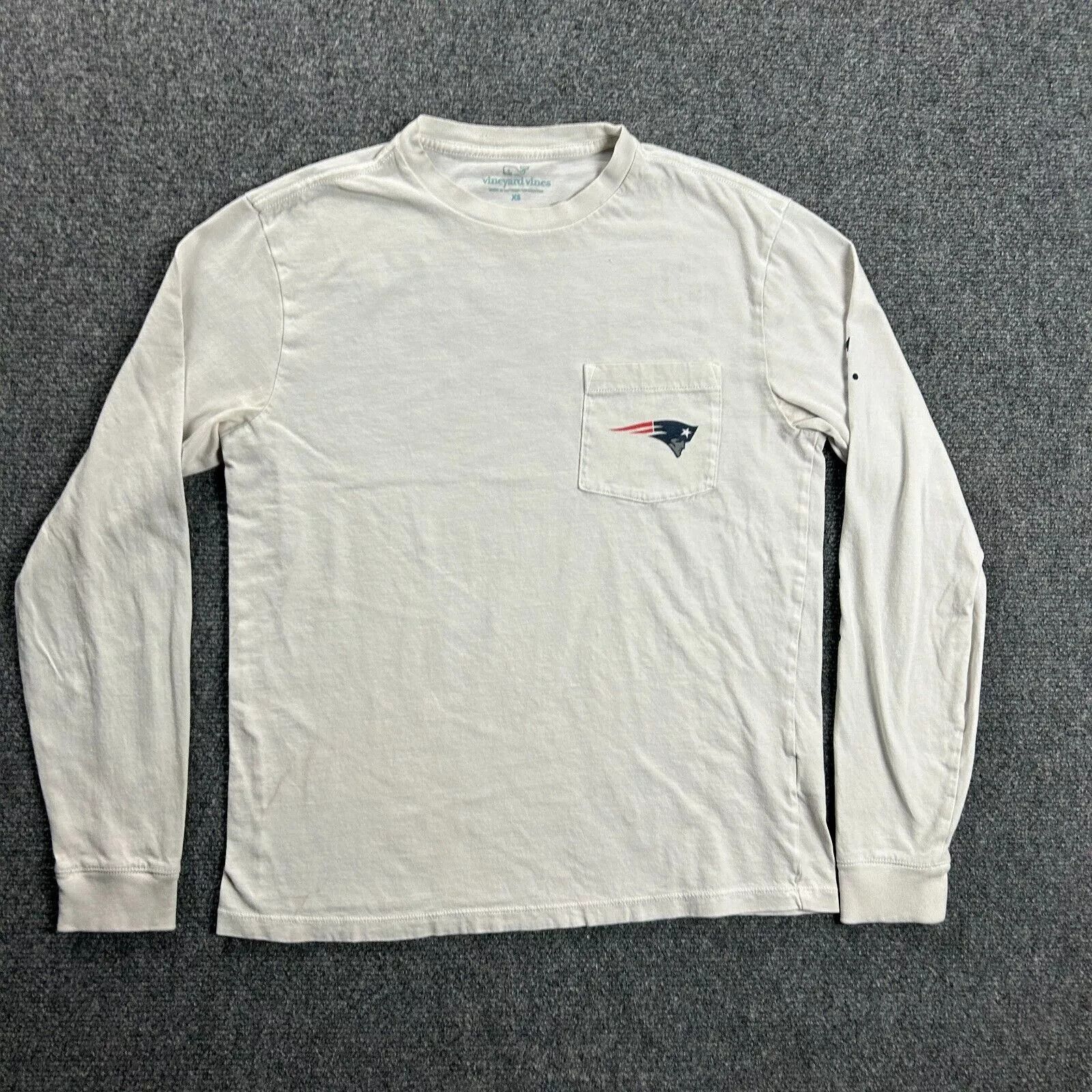 Vineyard Vines Vineyard Vines Shirt Mens XS Crew Neck New England Patriots Size US XS / EU 42 / 0 - 1 Thumbnail