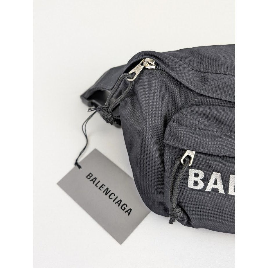 Balenciaga o1rshd1 Size: OS / Logo Sport Wheel Beltpack in Black Size ONE SIZE - 4 Thumbnail