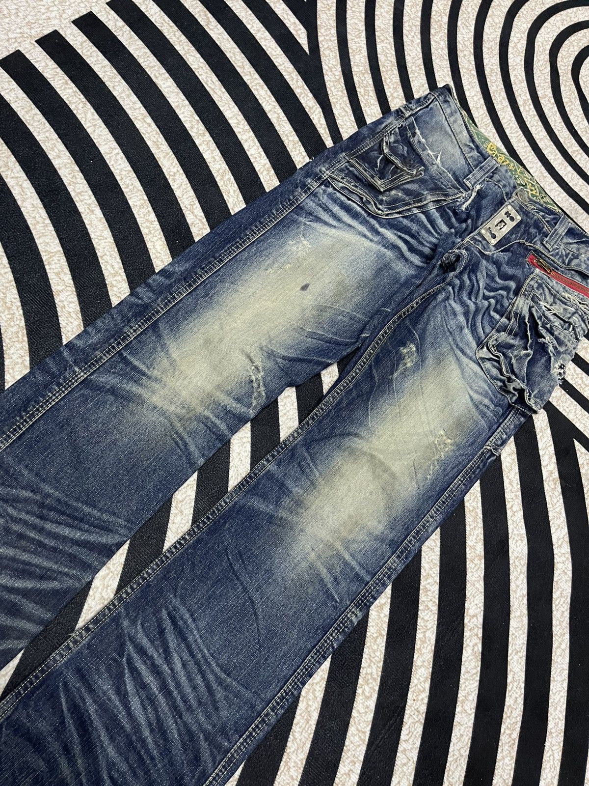 Japanese Brand 2000s CRAZY LEOPARD DENIM JEANS DISTRESSED RARE DESIGN Size US 30 / EU 46 - 7 Thumbnail