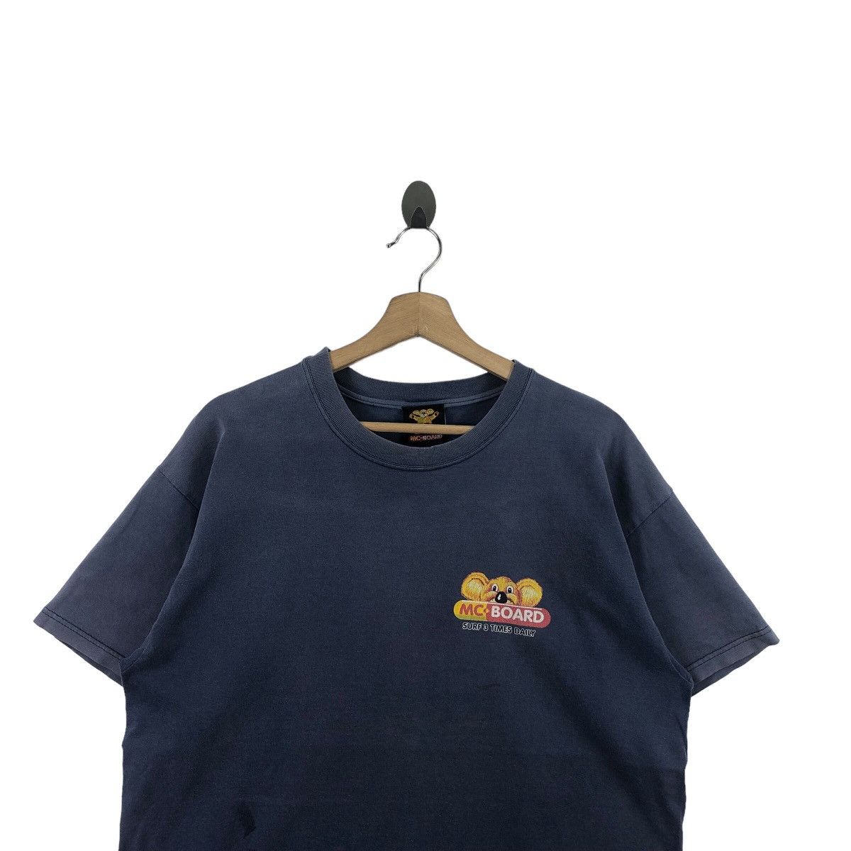 Vintage Pick!! Vtg 90's MC BOARD Surfing Distressed Top Tee Tshirt Size US L / EU 52-54 / 3 - 3 Thumbnail
