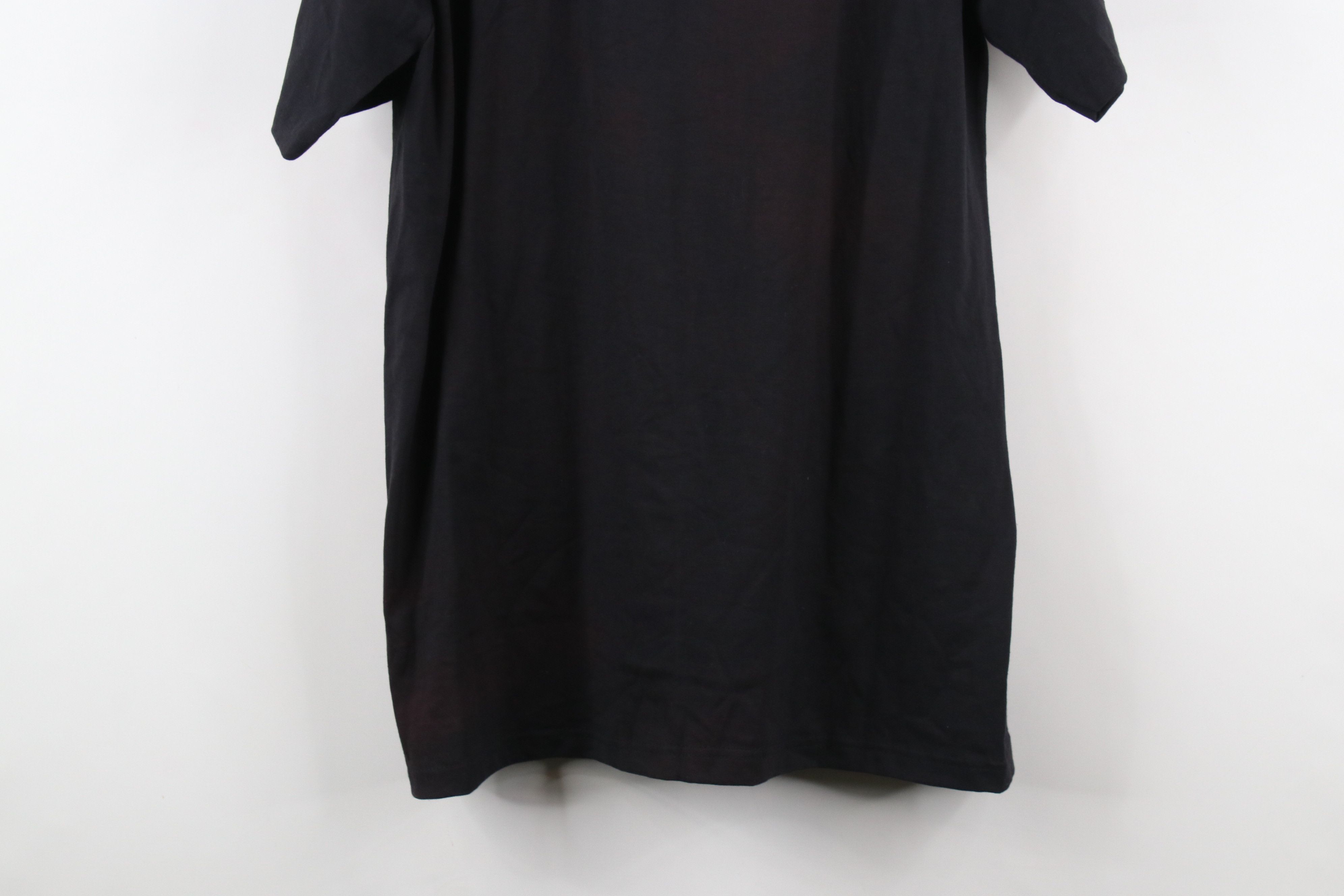 Vintage Vintage 90s Streetwear Faded Blank Henley T-Shirt Black USA Size US L / EU 52-54 / 3 - 13 Thumbnail