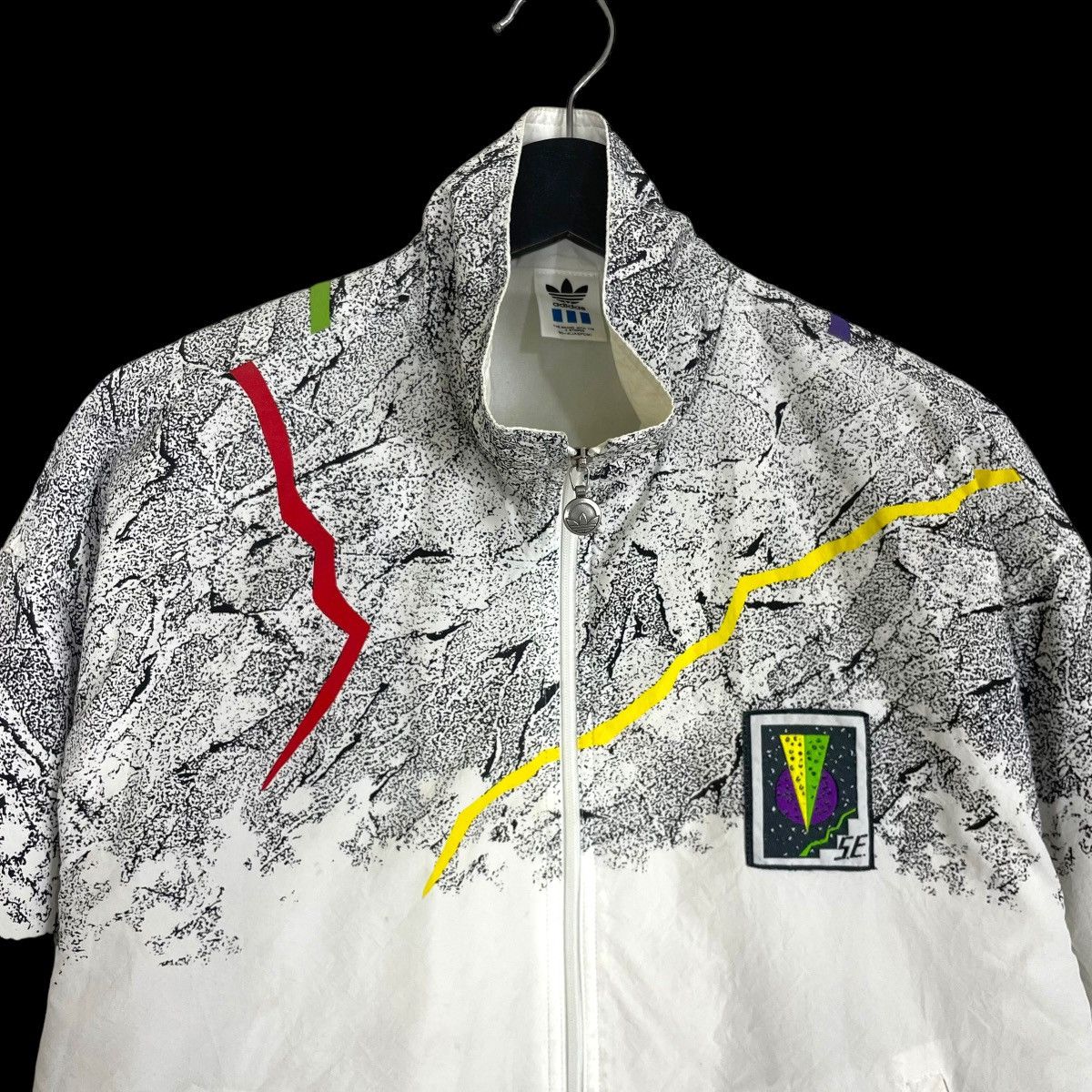 Adidas Vintage Adidas Descente Jacket Zipper Windbreaker Over Print Size US M / EU 48-50 / 2 - 7 Thumbnail