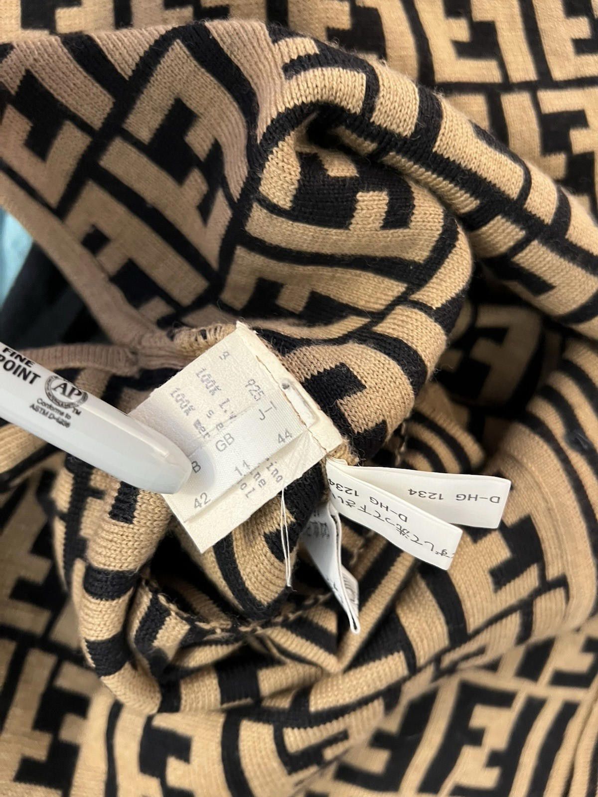 Fendi Fendi FF Logo Cardigan Sweater Wool Size 44 Size US M / EU 48-50 / 2 - 8 Thumbnail