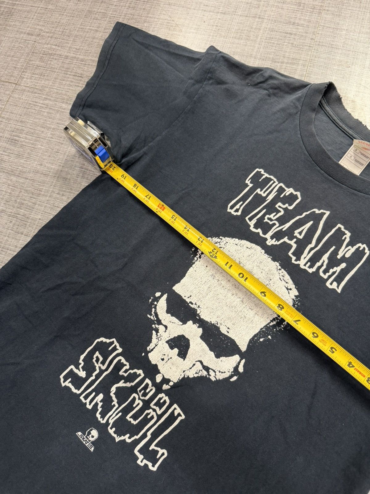 Vintage Vintage Faded 2000s Team Skull Skates Tee Size US L / EU 52-54 / 3 - 5 Thumbnail