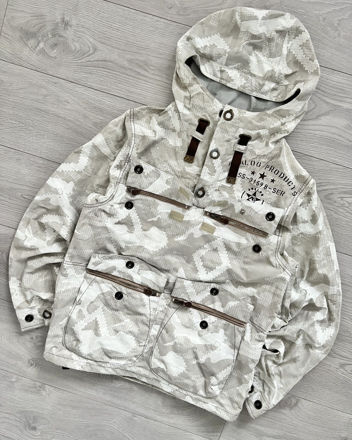 Analog Burton Analog FW2007 Waterproof Snow Camo 'Gasket' Jacket Size US S / EU 44-46 / 1 - 2 Thumbnail