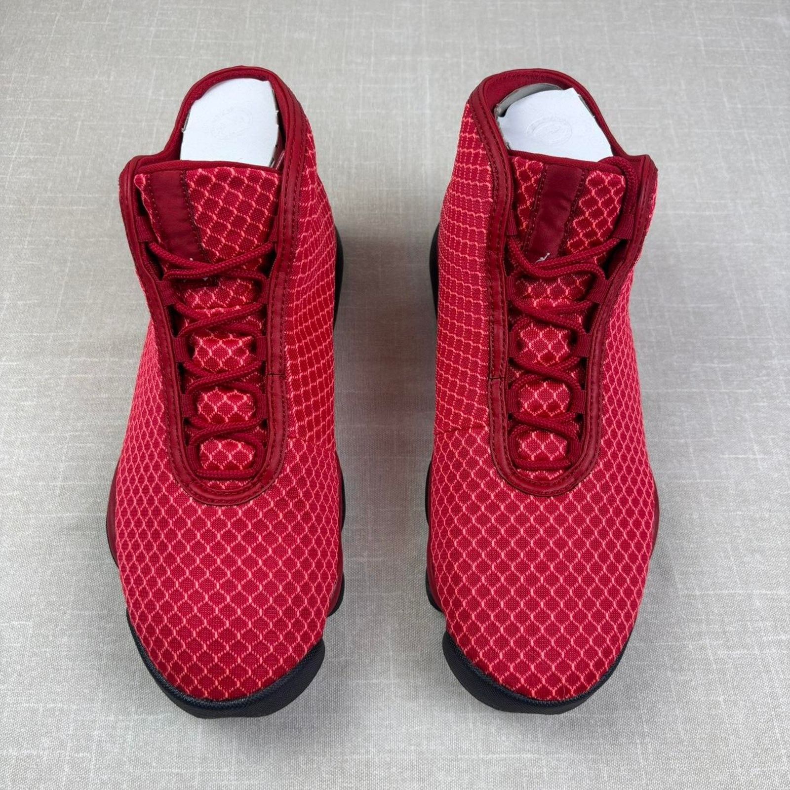 Jordan Brand 🌹 2016 Jordan Horizon ‘Gym Red’ 9.5M Size US 9.5 / EU 42-43 - 3 Thumbnail