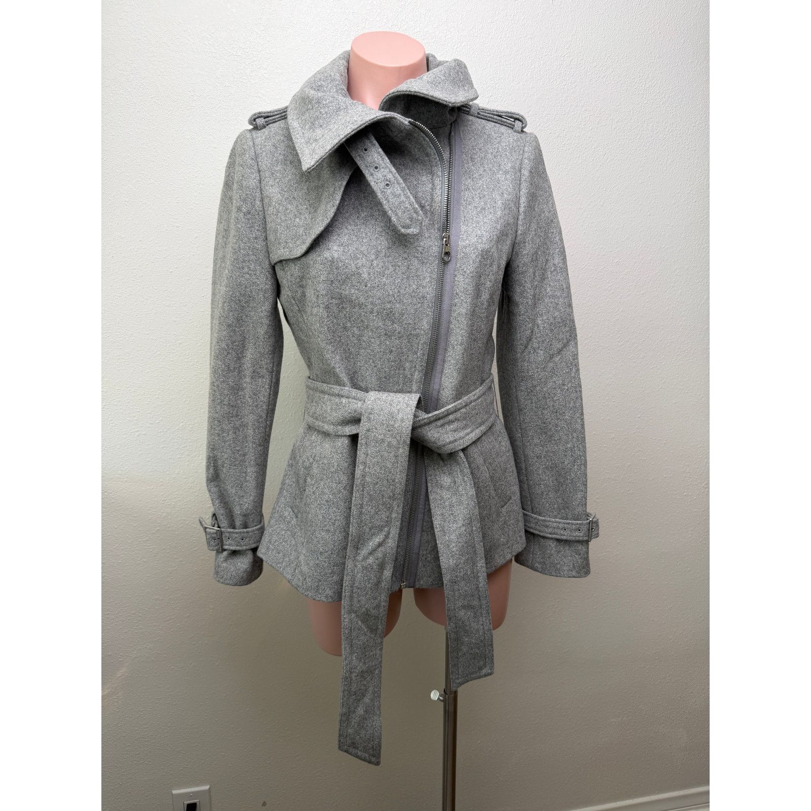 Ted Baker Ted Baker Gray Belted Zip Jacket Womens US 4 Heathered Coat Size S / US 4 / IT 40 - 2 Thumbnail