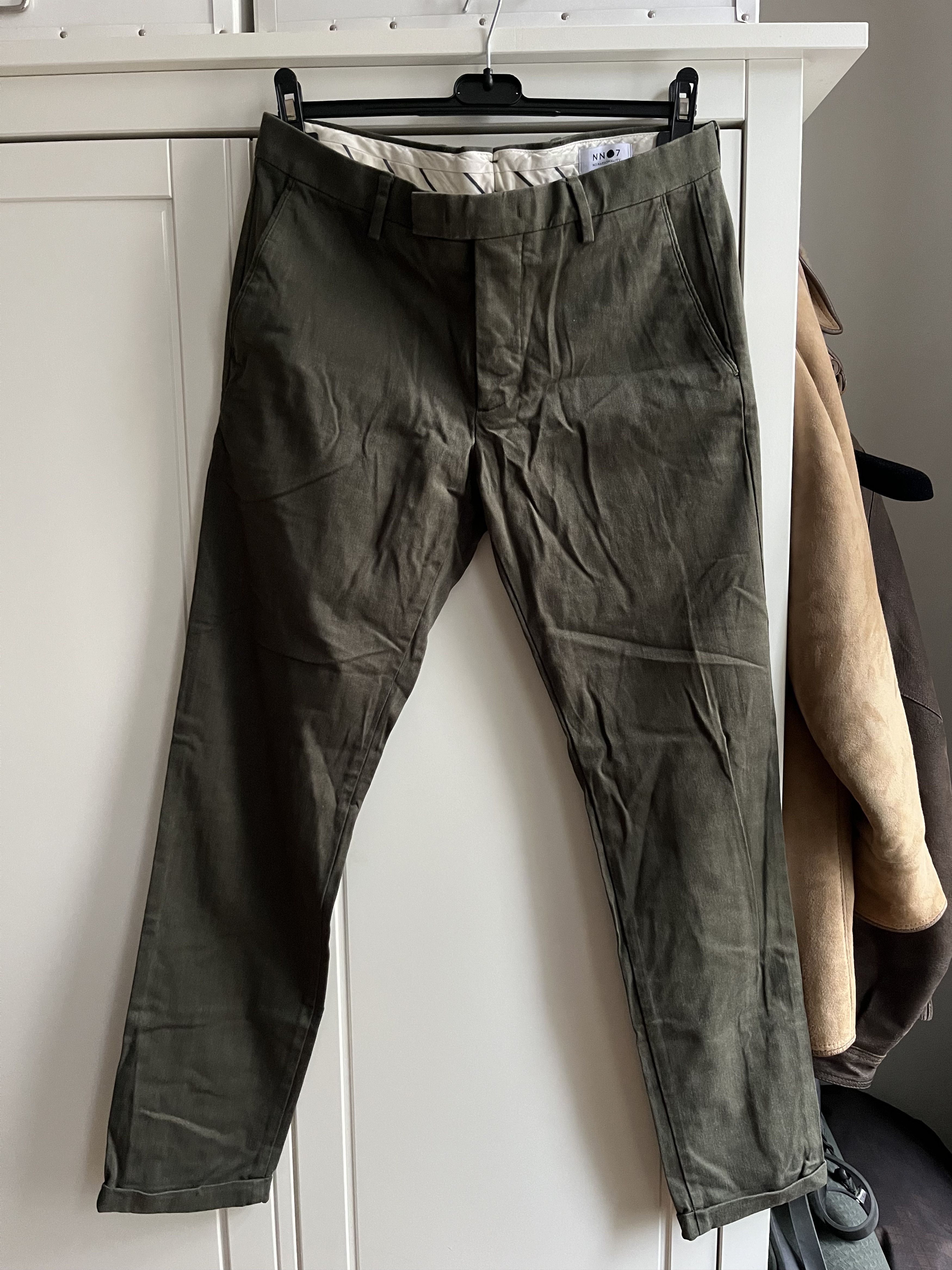NN07 NN07 No Nationality Chino Hose, khaki, W32 L32 Size US 32 / EU 48 - 1 Thumbnail