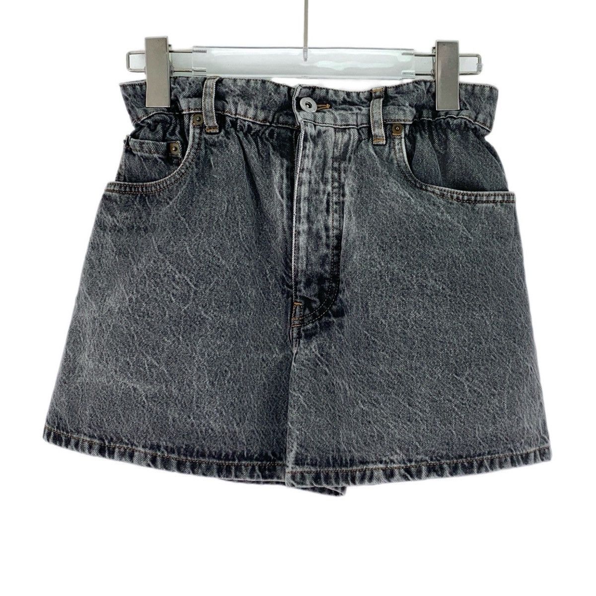Miu Miu Miu Miu Black-Grey Logo Printed Cotton Casual Shorts K26WX Size 24" / US 00 / IT 34 - 1 Thumbnail