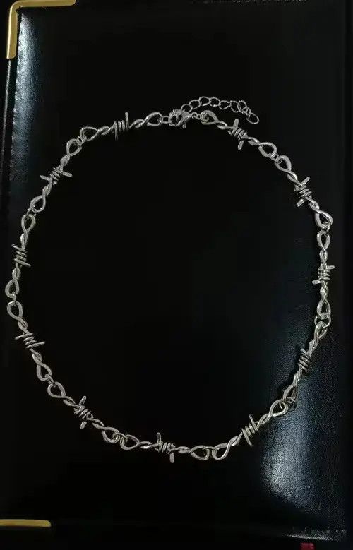 Other Small Wire Brambles Iron Unisex Choker Necklace Size ONE SIZE - 2 Thumbnail