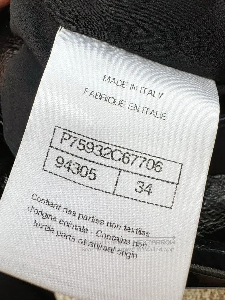 Chanel Chanel 23K black patent leather camelia button half-length Size 42" / US 20 - 6 Thumbnail