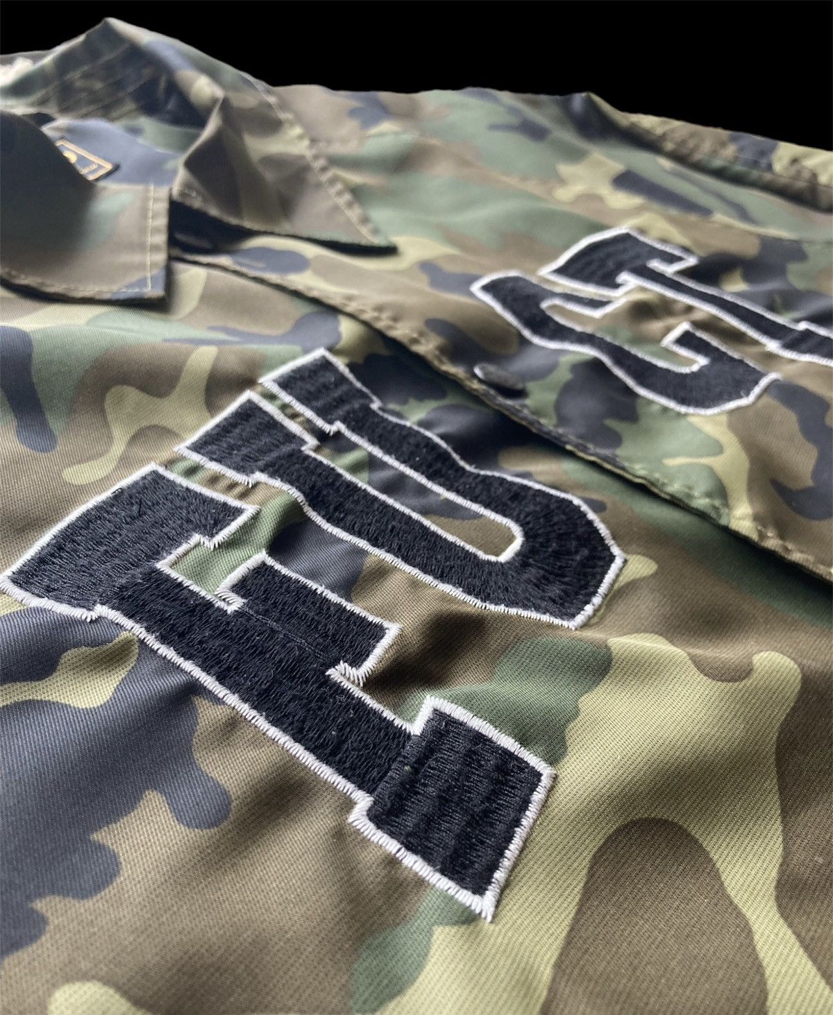 FUCT Fuct SSDD Camouflage WindbreakerJacket Size US L / EU 52-54 / 3 - 9 Thumbnail