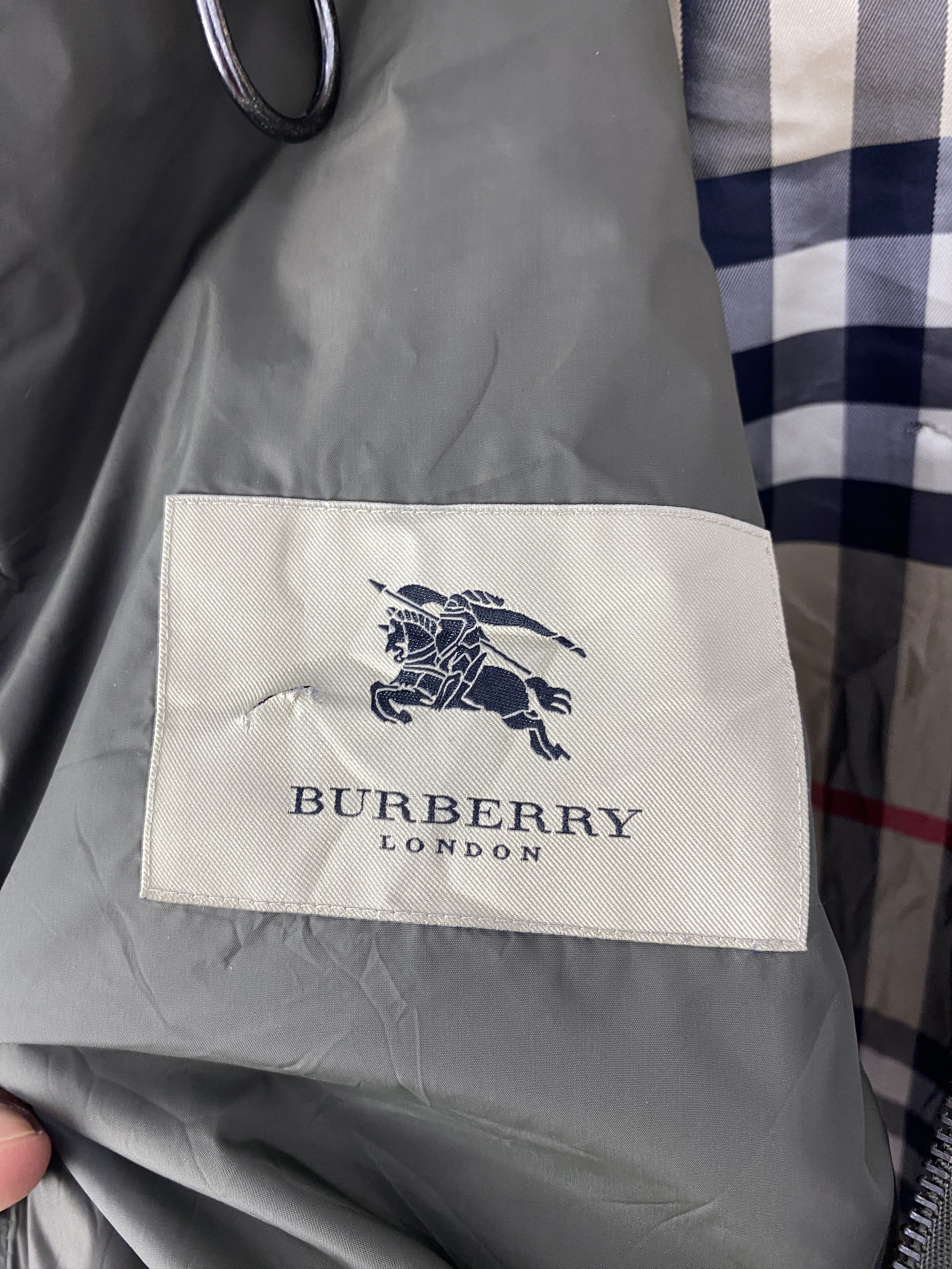 Burberry Vintage Burberry Olive Green Nylon Field Jacket JA0190 Size US L / EU 52-54 / 3 - 6 Thumbnail