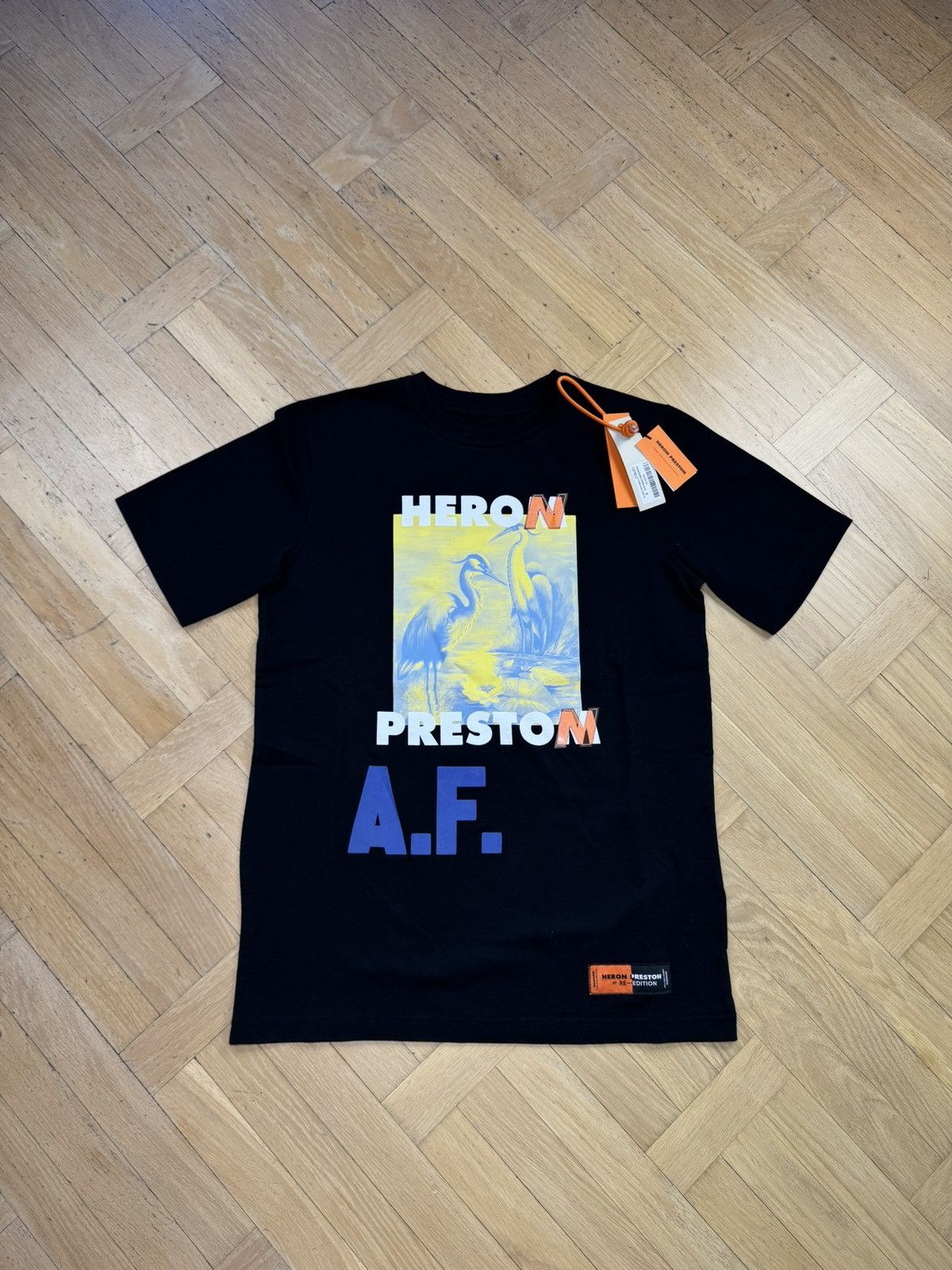 HERON PRESTON AUTHORIZED BLACK OVERSIZE 3D GRAPHIC TEE