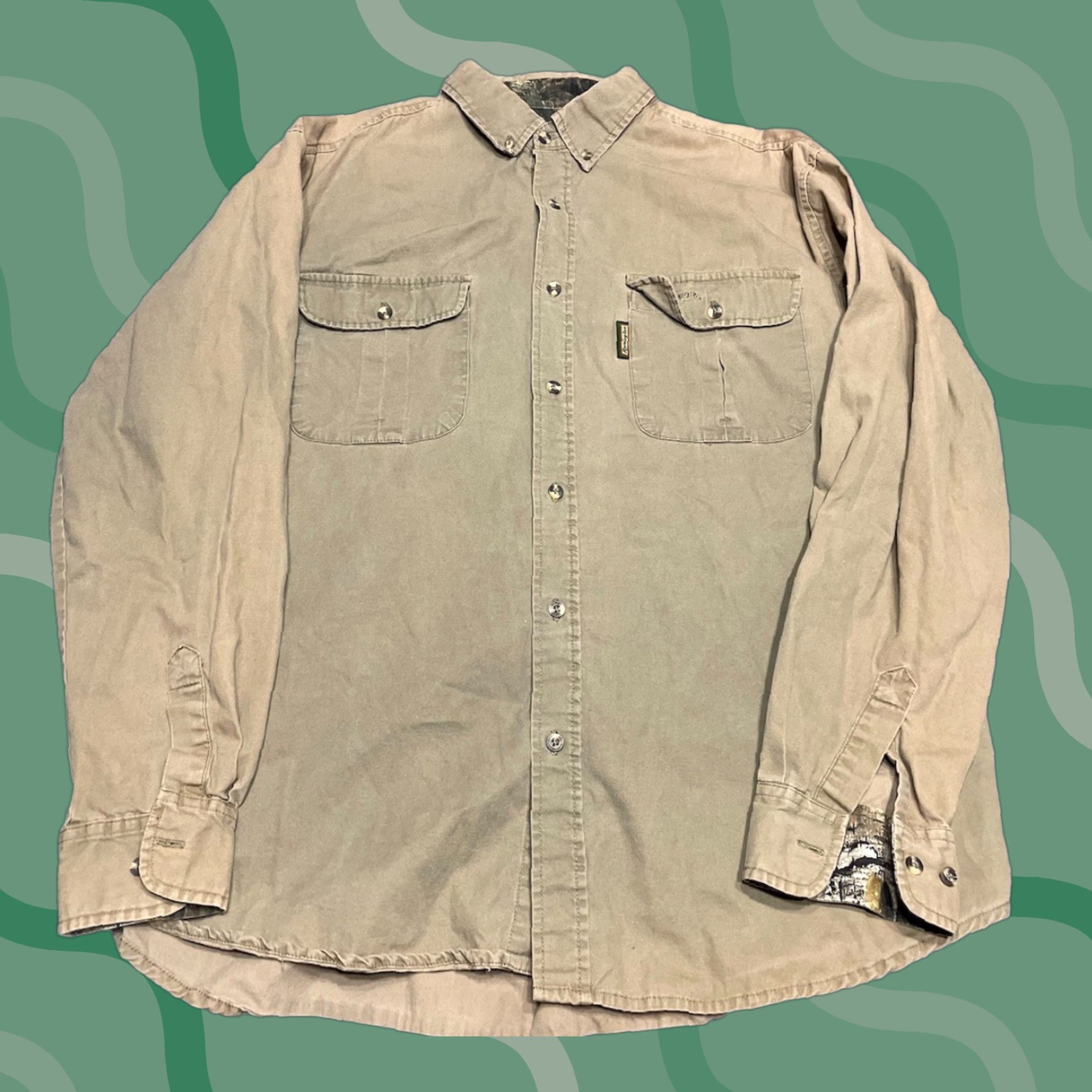 Vintage VINTAGE Remington Button-Up Shirt Camouflage Green Flannel Cotton Size L Men’s Long Sleeve Collared, Button-Down, Fall/Winter, Regular Fit Size US L / EU 52-54 / 3 - 1 Thumbnail