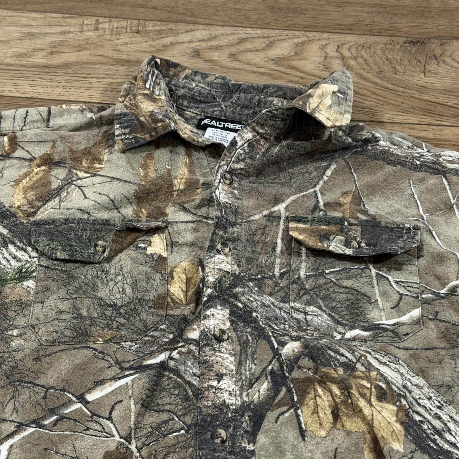 Realtree Vintage Realtree Camo Outdoor Hunting Button Up 90s Y2K Size US L / EU 52-54 / 3 - 2 Thumbnail