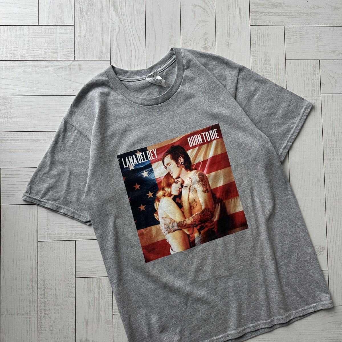 Band Tees Vintage y2k Lana Del Rey Born To Die USA flag tee rap rare Size US M / EU 48-50 / 2 - 3 Thumbnail