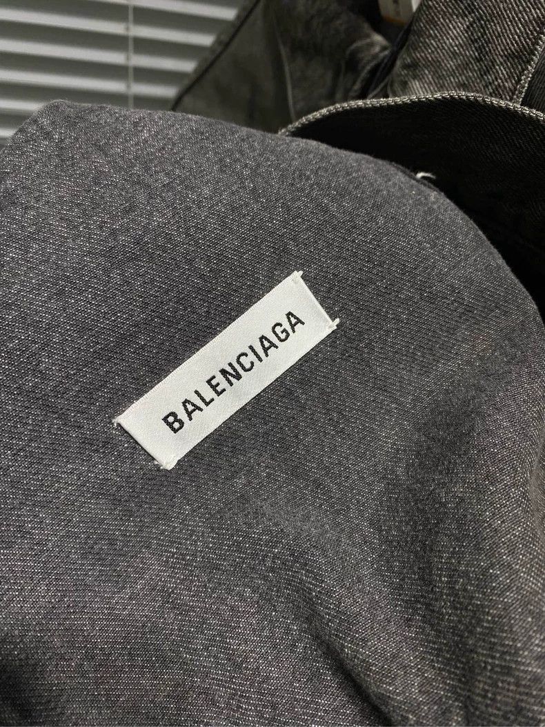 Balenciaga Balenciaga size 38 Washed denim jacket 2503-Nextarrow Size US M / EU 48-50 / 2 - 5 Thumbnail