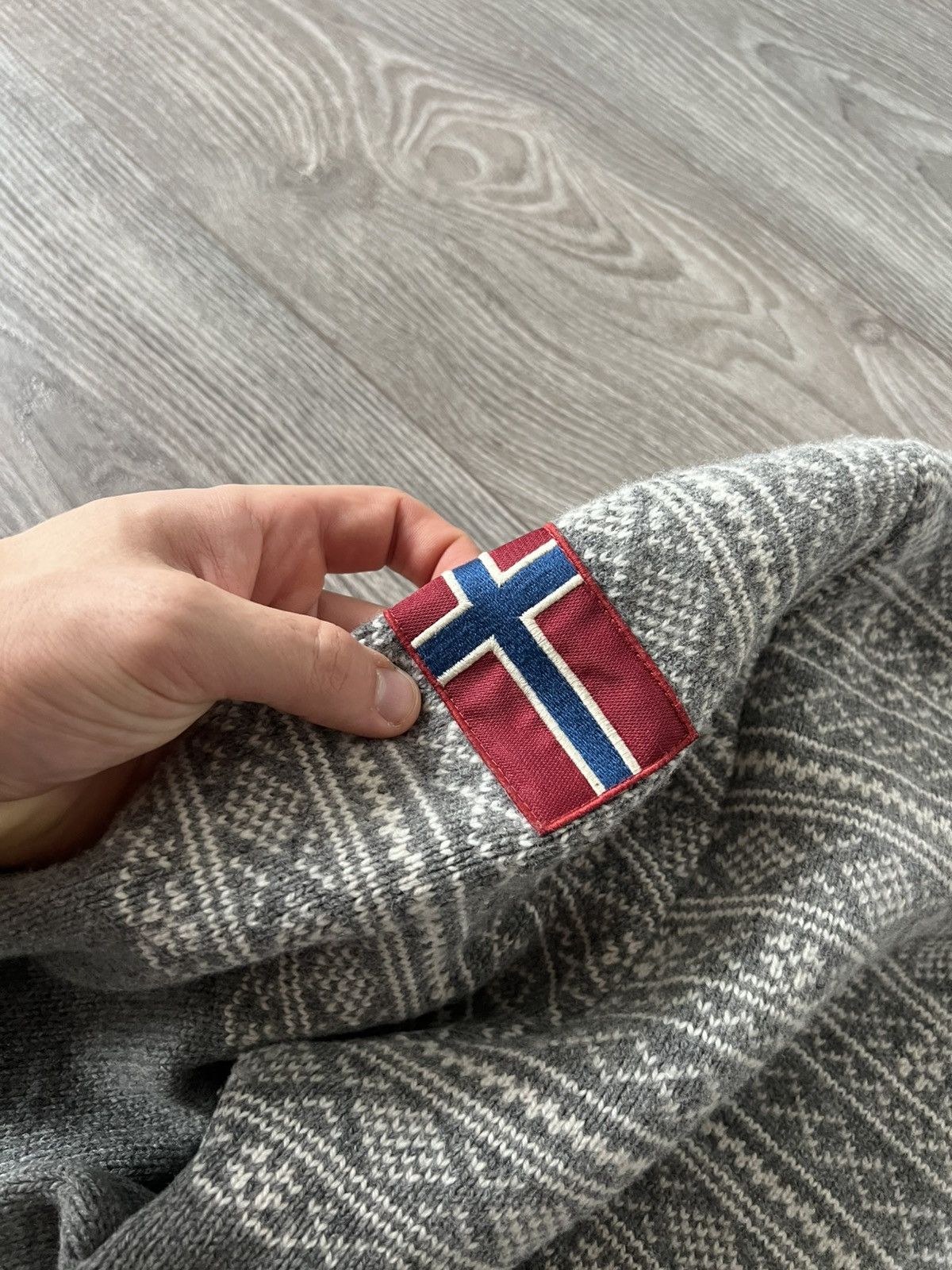 Napapijri Vintage Napapijri Laine Wool 100% Patch Logo Zip Sweater Size US XL / EU 56 / 4 - 7 Thumbnail