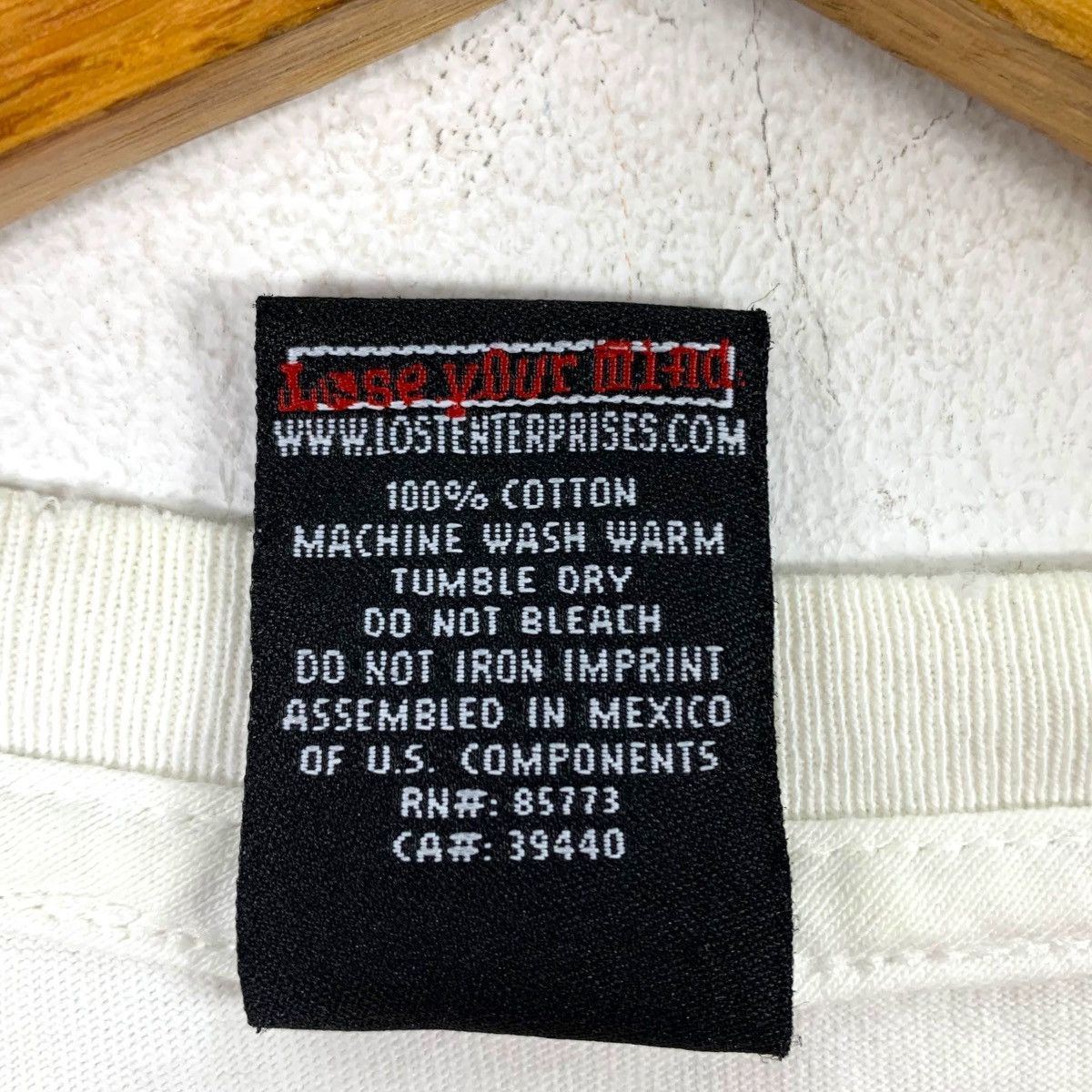 Lost Enterprises × Vintage Vintage 90s LOST Skateboard Streetwear Logo Print Shirt Size US L / EU 52-54 / 3 - 8 Thumbnail