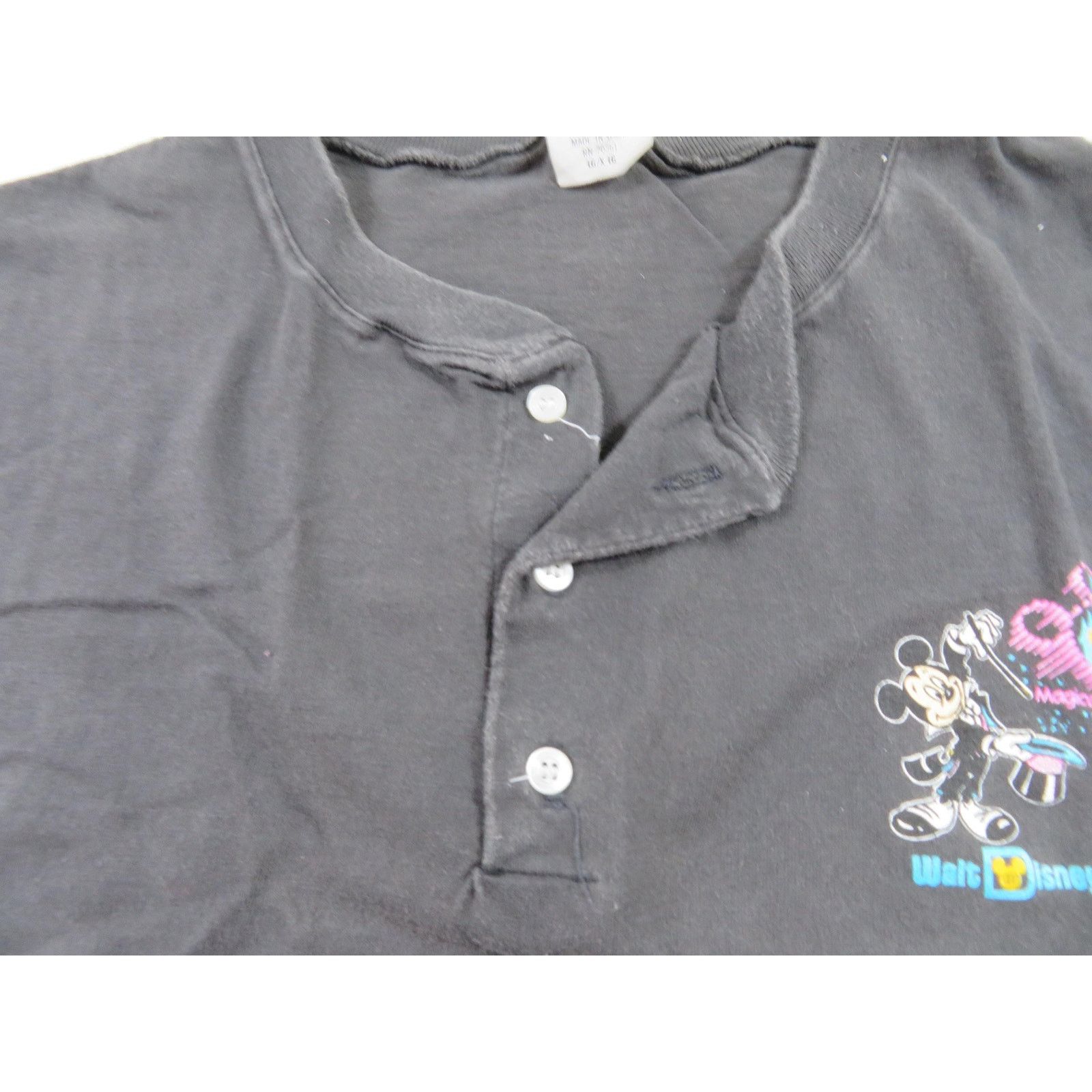 Other Mickey Mouse Henley Walt Disney World Black T-Shirt L 1990s Size US L / EU 52-54 / 3 - 4 Thumbnail