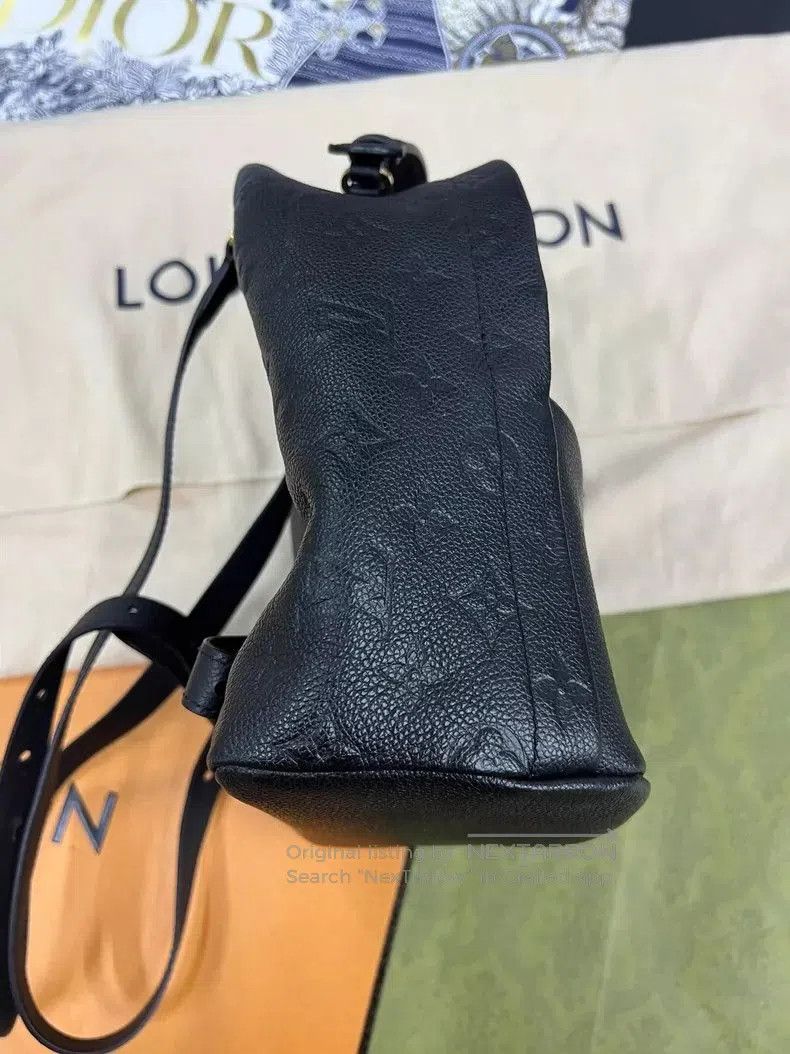 Louis Vuitton Louis Vuitton Monogram Mini Backpack. Size ONE SIZE - 3 Thumbnail