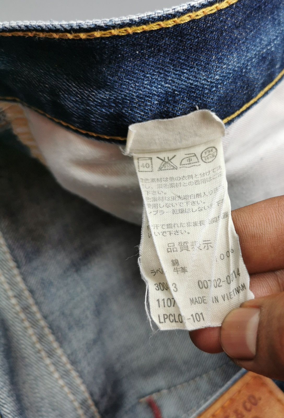 Levi's Vintage Levis 702 Distressed Jeans Size US 32 / EU 48 - 9 Thumbnail