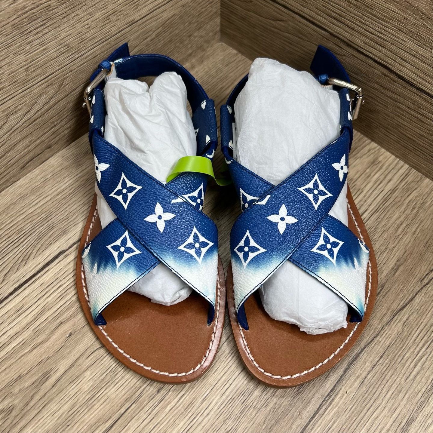 Louis Vuitton Louis Vuitton Blue Sandals us_5 Women Size US 5 / IT 35 - 1 Thumbnail