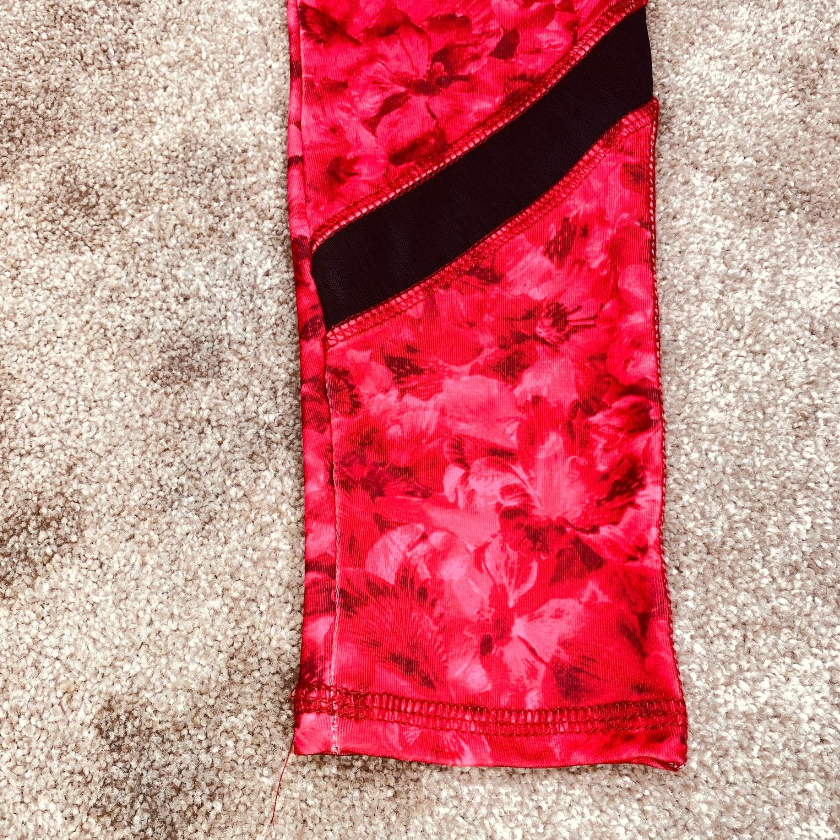 Lululemon Lululemon Leggings Women 4 Red Floral 25" Inseam Nylon Spandex Pull On Ankle Pocket Athleisure Yoga Size 27" / US 4 / IT 40 - 4 Thumbnail