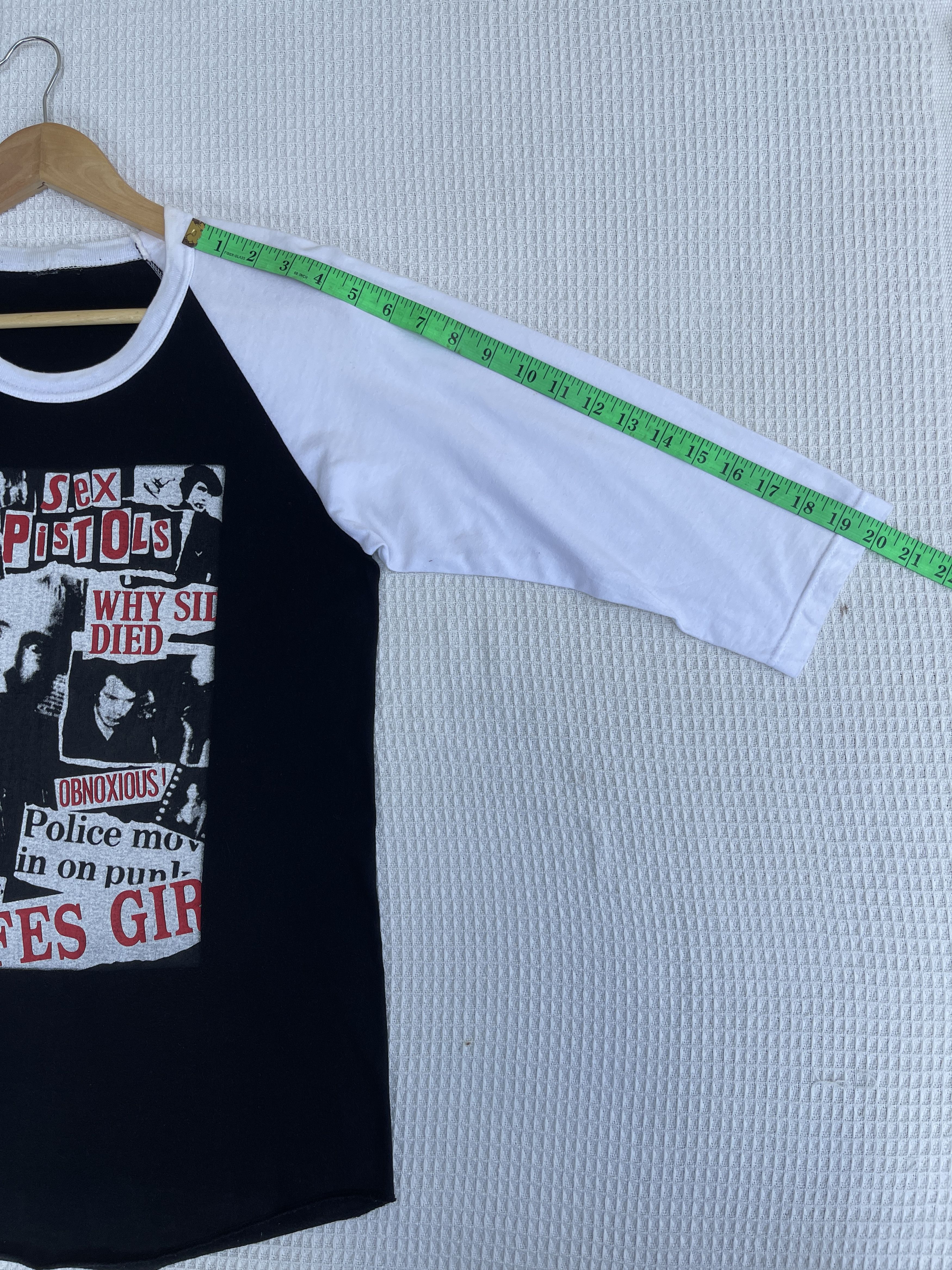 Band Tees Rare🔥Vintage Sex Pistol 3quarter Raglan T-Shirt Size US S / EU 44-46 / 1 - 12 Thumbnail