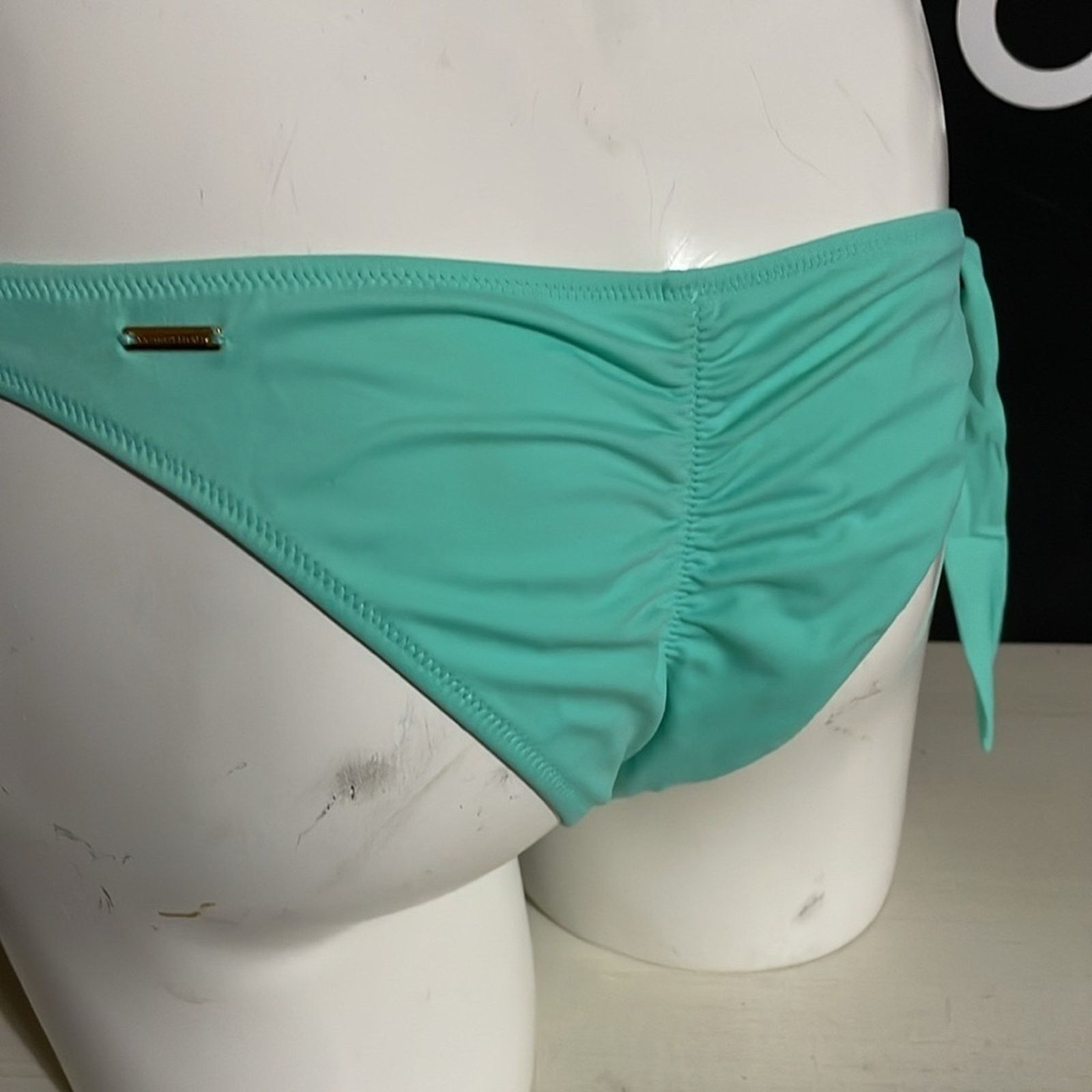 Victoria's Secret Victoria’s Secret Bikini bottom side tie itsy/la culotte de Size ONE SIZE - 9 Thumbnail