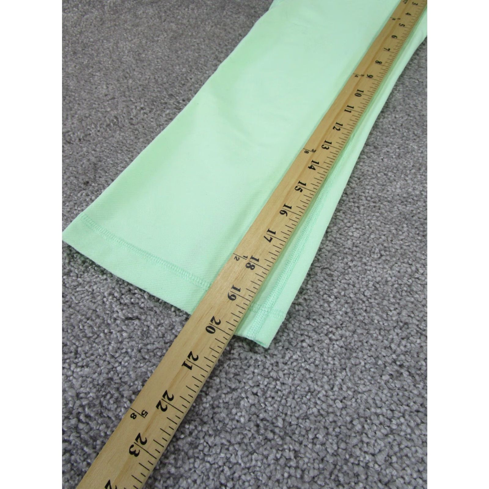 Lululemon VINTAGE Lululemon Pants Womens Medium Green Yoga Capri Activewear Sports Athleisure 2010s Size 27" / US 4 / IT 40 - 3 Thumbnail