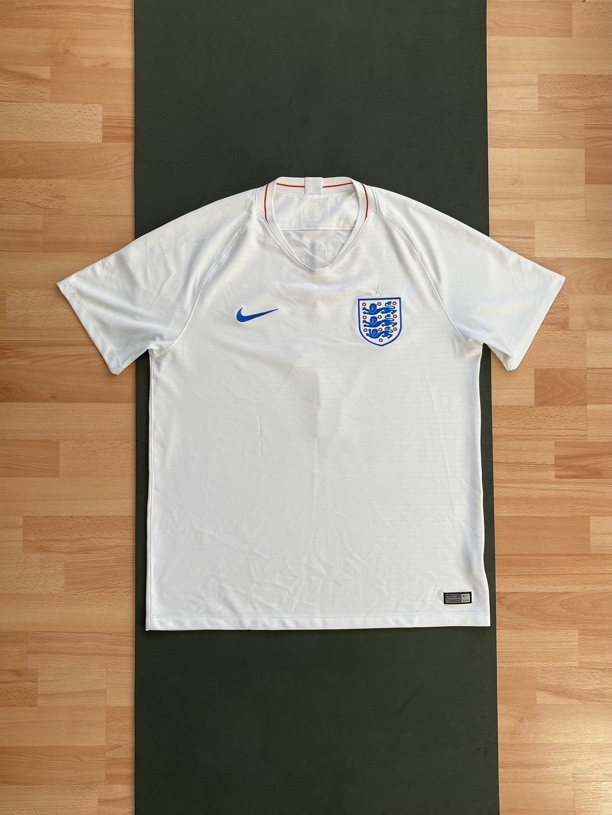 Nike Nike 2018/2019 Jesse Lingard 7 England Jersey Sz XL White Size US XL / EU 56 / 4 - 2 Thumbnail
