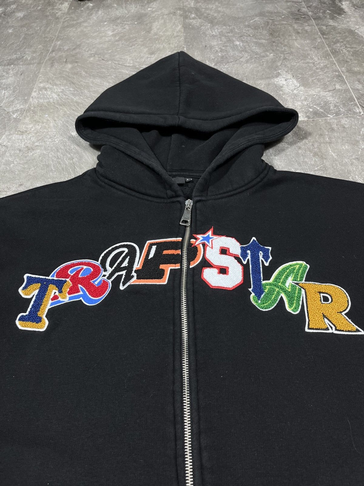 Trapstar London Trapstar London Embroidered Big Logo Zip Up Hoodie Size US L / EU 52-54 / 3 - 2 Thumbnail