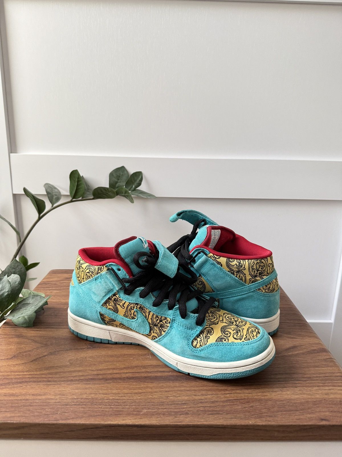 Nike SB Nike SB Dunk Mid Peacock Size US 9.5 / EU 42-43 - 7 Thumbnail