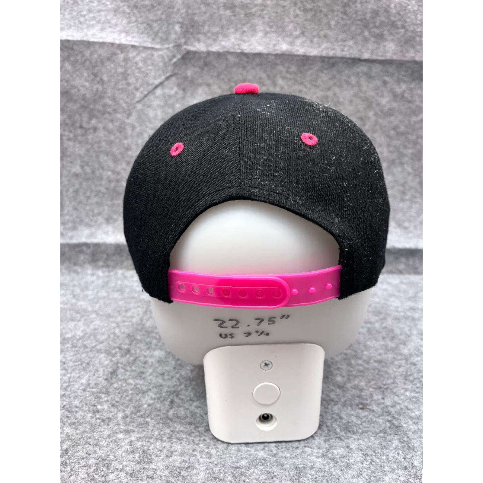 Pinko Leader LOGA Hat Cap Snap Back Womens One Size Black Pink Polyester Floral Pattern Beach Outdoor Hats Men? Wait. Size ONE SIZE - 6 Thumbnail