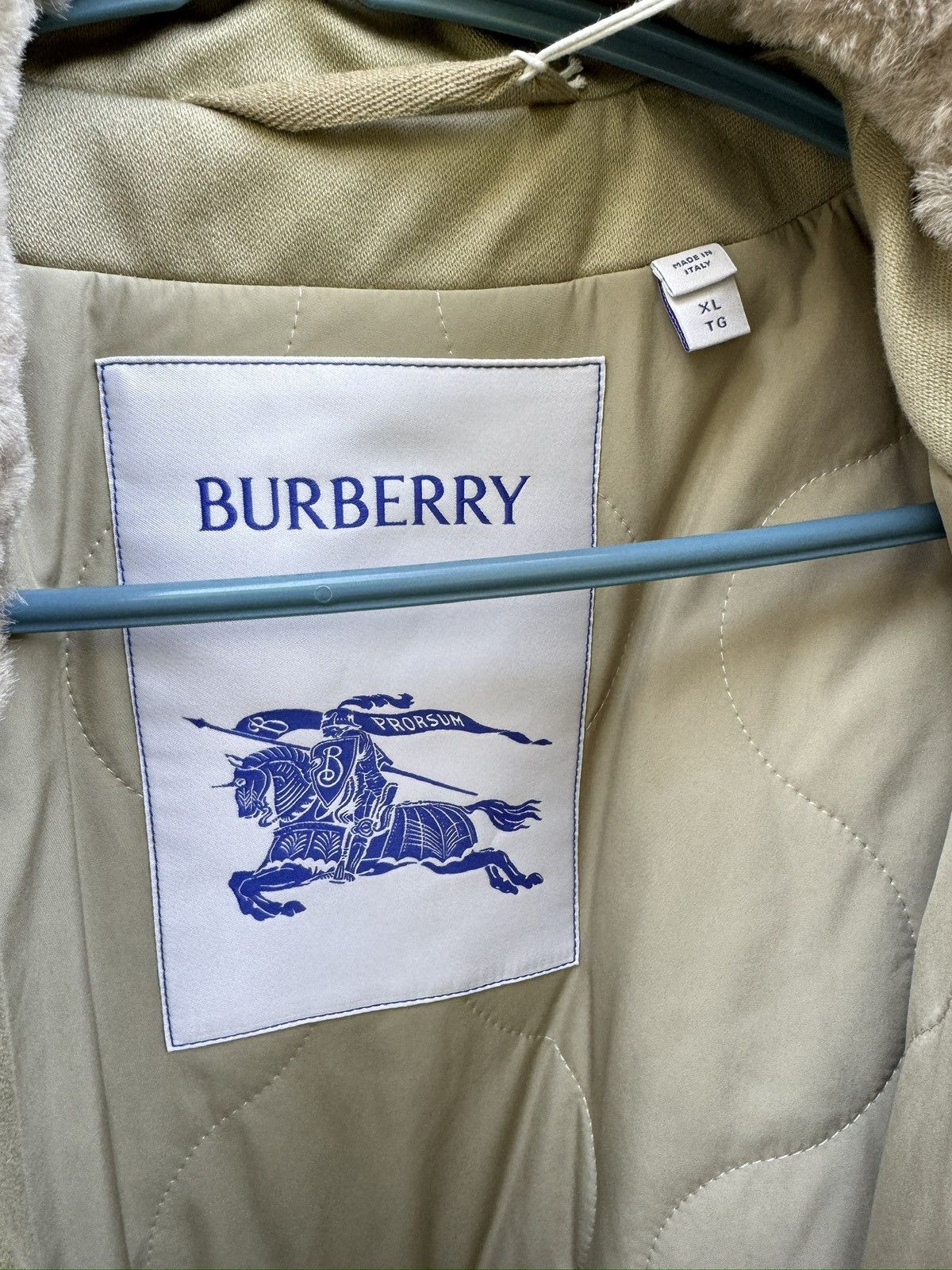 Burberry Burberry Shearling Trim collar bomber jacket size XL Size US XL / EU 56 / 4 - 13 Thumbnail