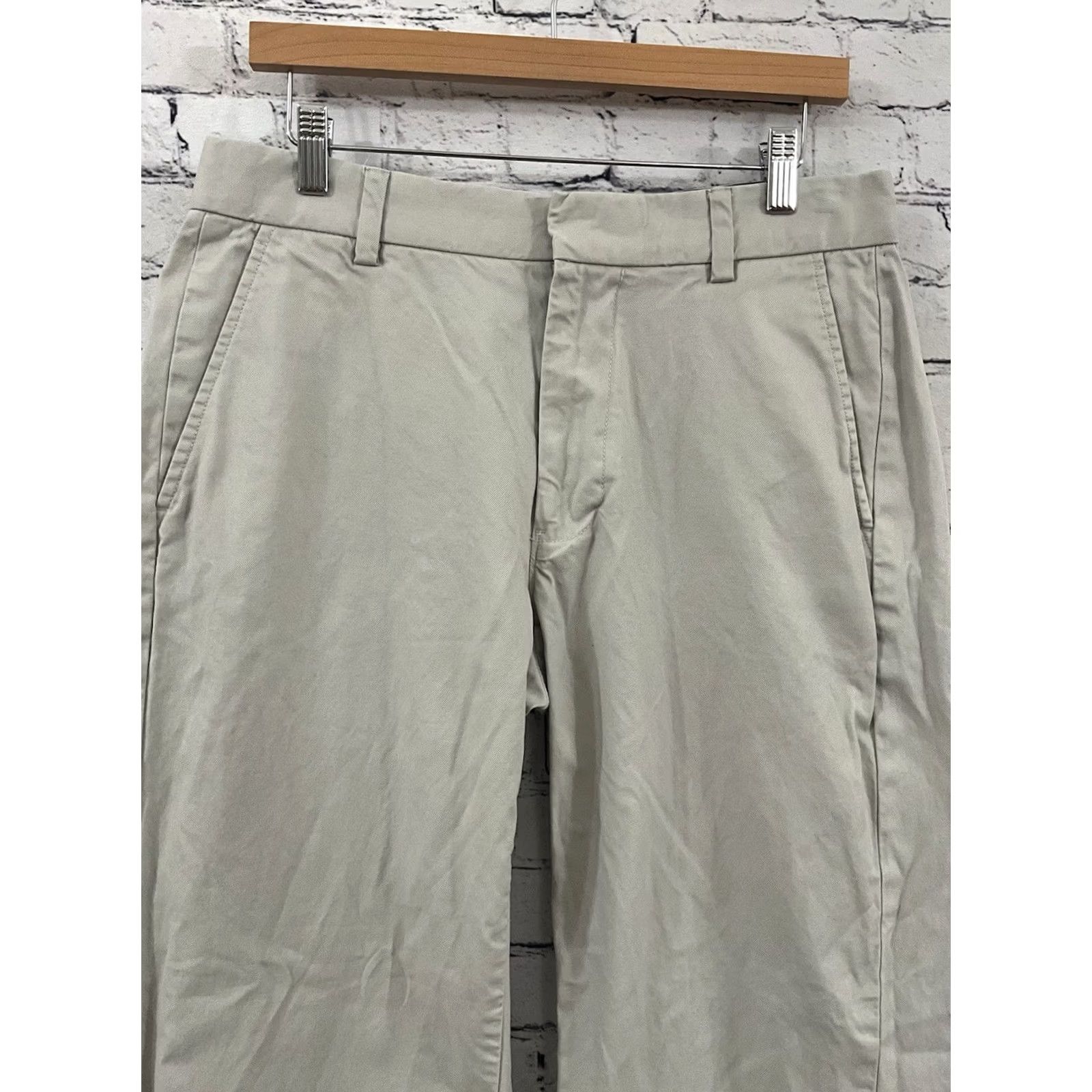 Gap GAP Mens Pants Khakis Classic Fit Tapered Leg 33x30 Beige Cotton Easy Fit Wrinkle Resistant 4-Pocket Zip Button Front Regular Size Mens Size US 33 - 2 Thumbnail