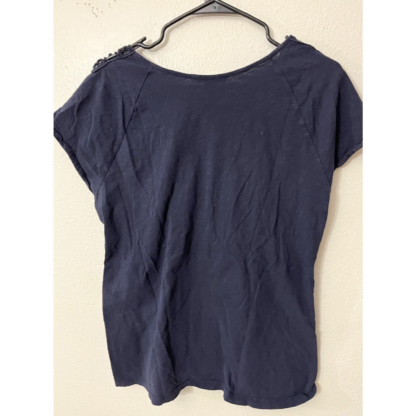 Banana Republic Banana Republic Sleeveless Blouse - Large Navy Blue Casual Womens Size L / US 10 / IT 46 - 2 Thumbnail