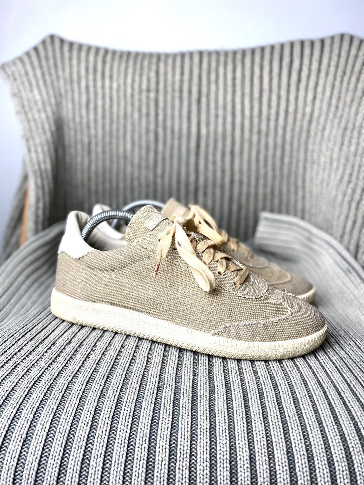 Esprit Vintage Esprit Avantgarde BW Sport Sneakers Maison Margiela Size US 7 / EU 40 - 1 Thumbnail
