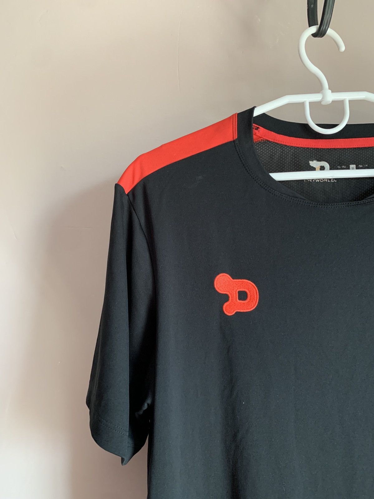 Other Watford Training Football Shirt Soccer Jersey Size M Size US M / EU 48-50 / 2 - 3 Thumbnail