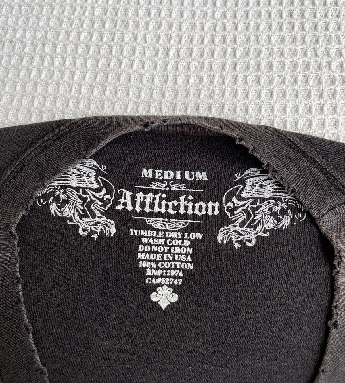Affliction × Haunted Mound THRASHED🔥AFFLICTION🔥Distressed Sun Faded Black Tshirt Size US M / EU 48-50 / 2 - 13 Thumbnail