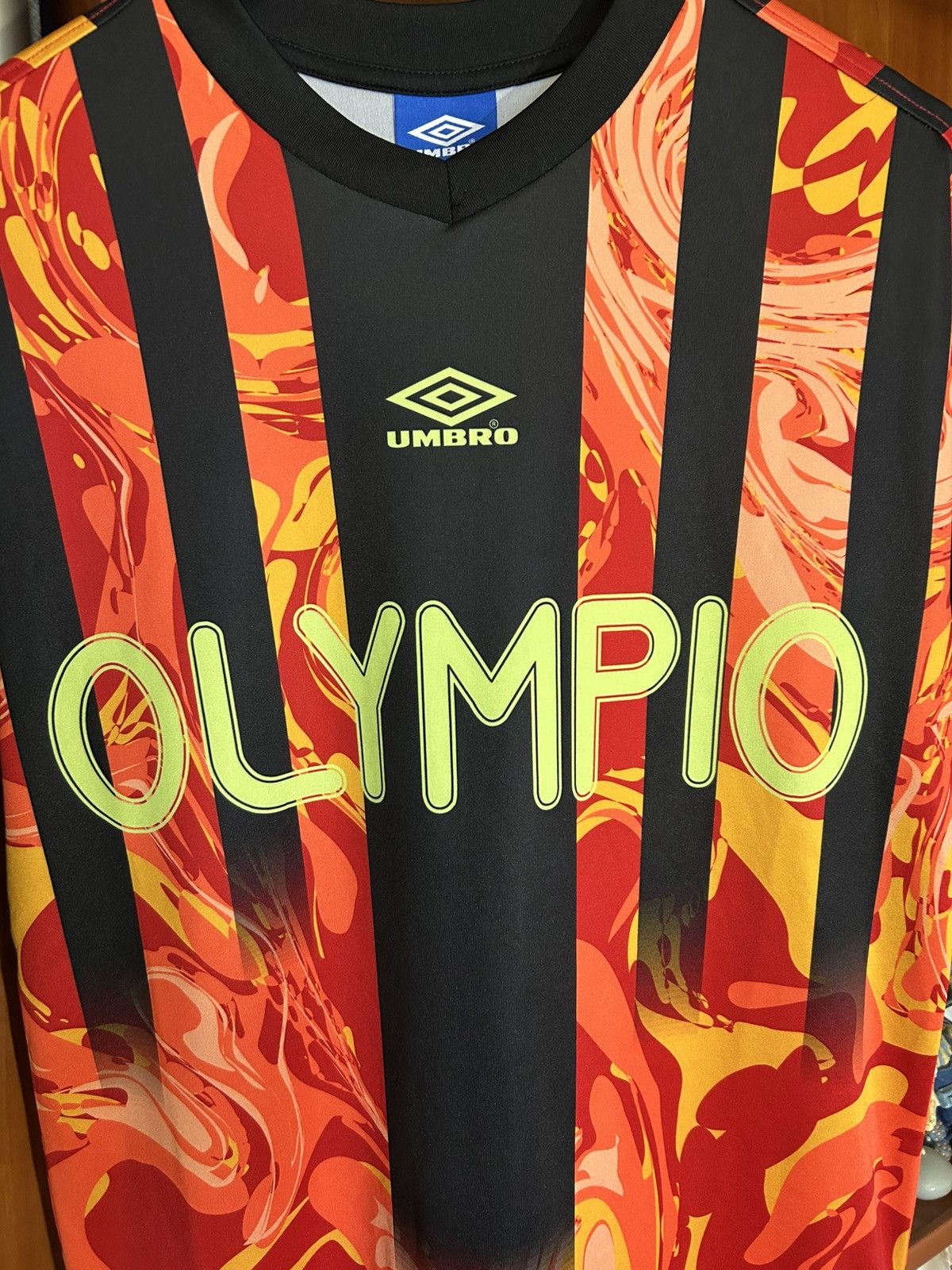 Umbro UMBRO Olympio Blokecore Soccer Football Jersey Retro Y2K Size US S / EU 44-46 / 1 - 5 Thumbnail