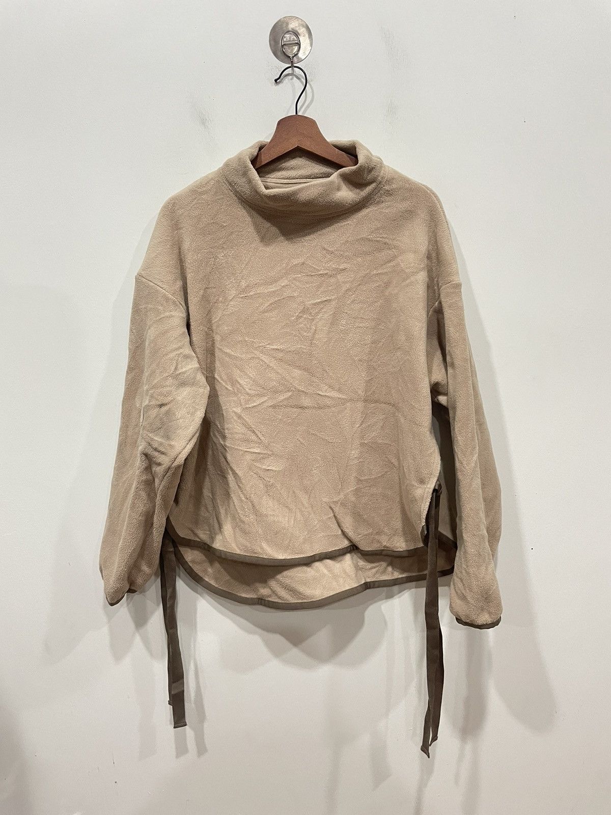 White Mountaineering X Uniqlo Sweatshirt