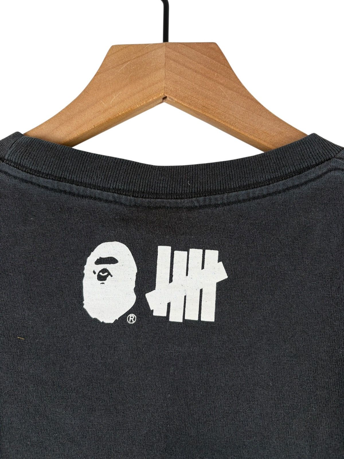 Bape × Undefeated Bape x Undefeated Rising Sun Print Tee Size US L / EU 52-54 / 3 - 3 Thumbnail